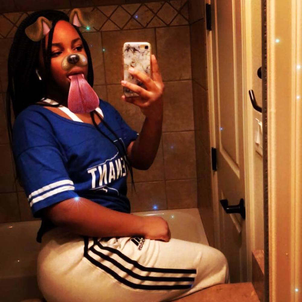 Meet your Posher, Ari